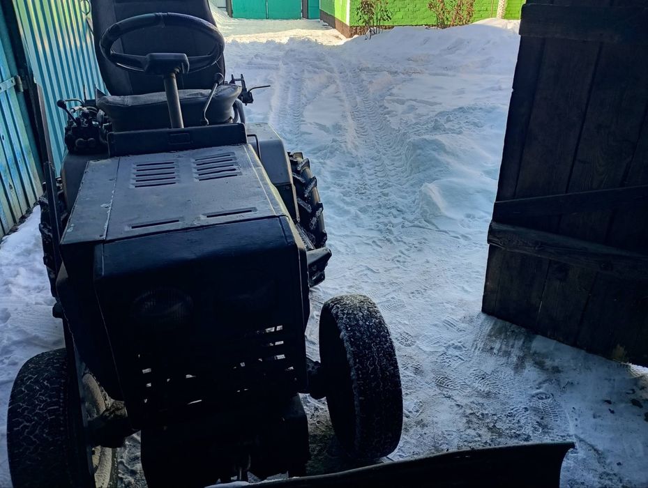 Продам міні трактор ХТЗ 012 з дизельним двигуном 12к.с.