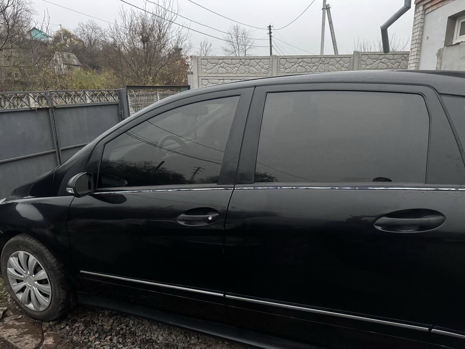 Mercedes benz w245 B180