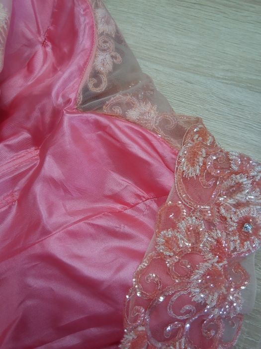 Вечернее выпускное платье