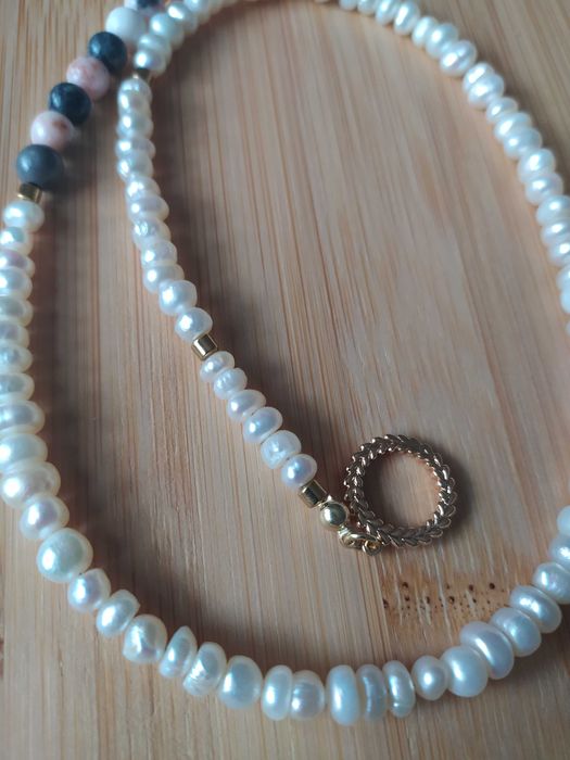 Perły prawdziwe hodowlane połączone z jadeitem