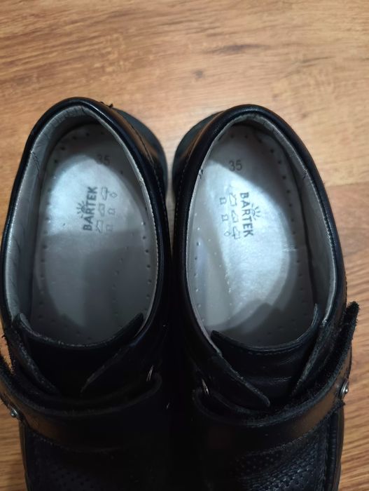 Mokasyny trzewiki 35