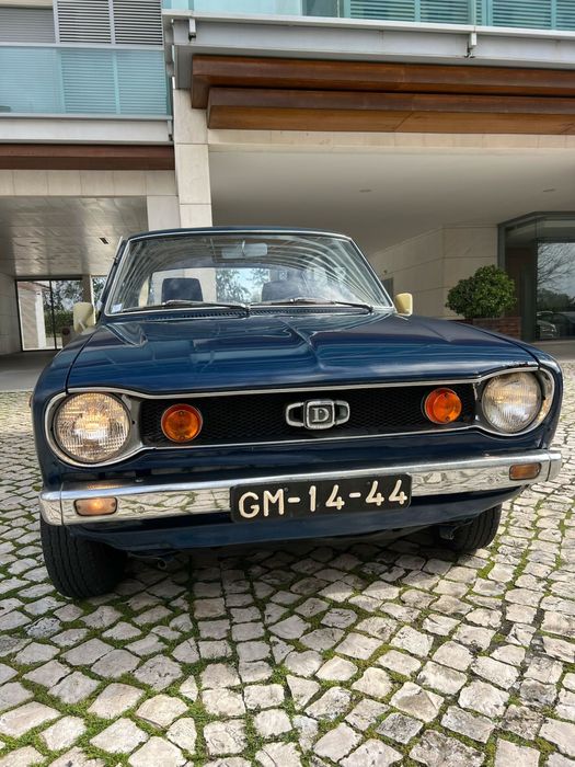 Datsun 100A Original Serie Netflix Rabo de Peixe
