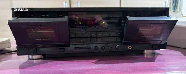 Aiwa AD-WX777 – dwukasetowy magnetofon typu cassette deck