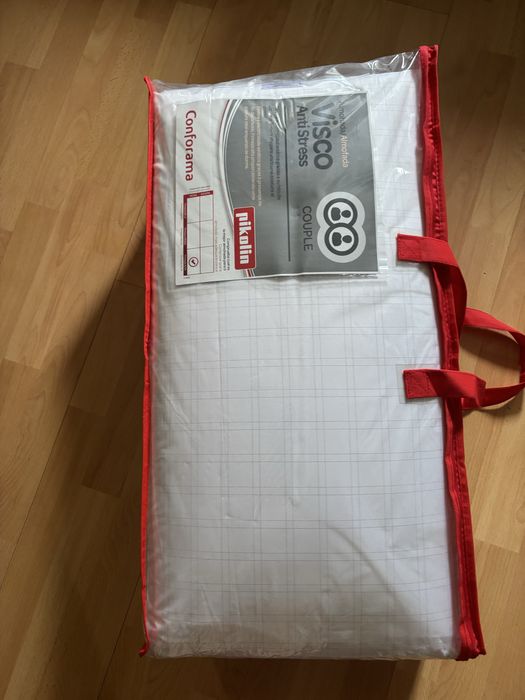 Almofada Pikolin nova