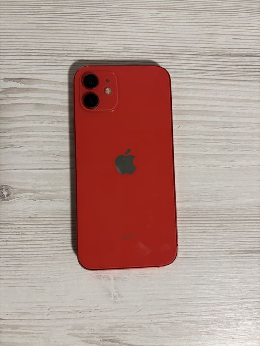 Айфон 12  на 128ГБ.