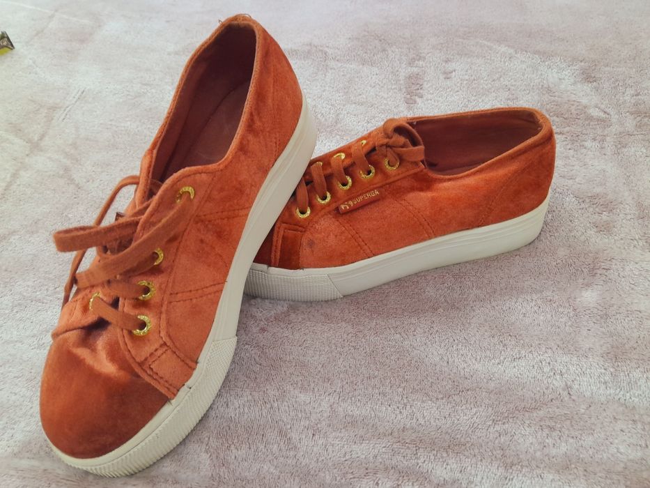 Trampki zamszowe 38