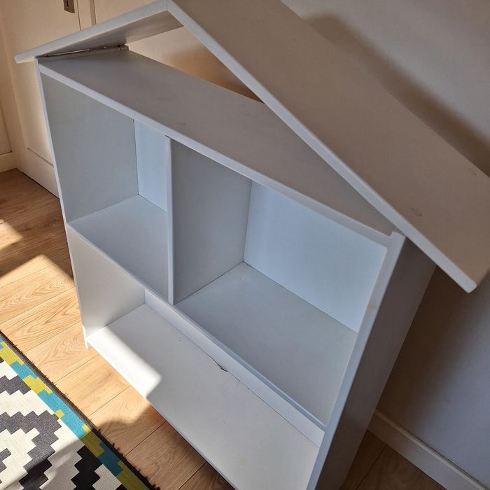 Witryna, polka, regal lite drewno biala