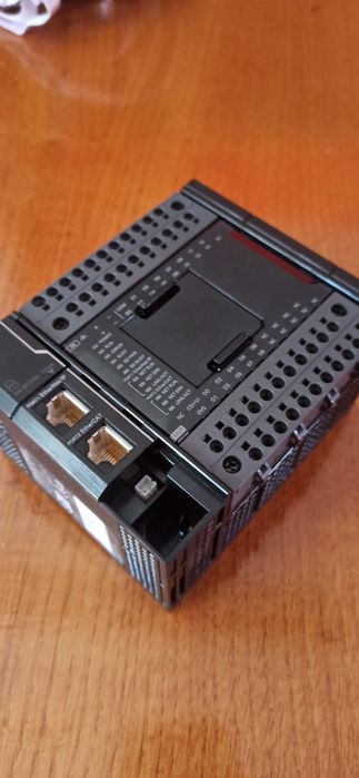 PLC OMRON Autómato NX1P2   9024DT1