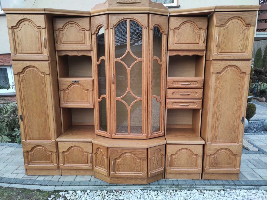 Meble do salonu. Komplet dębowych mebli