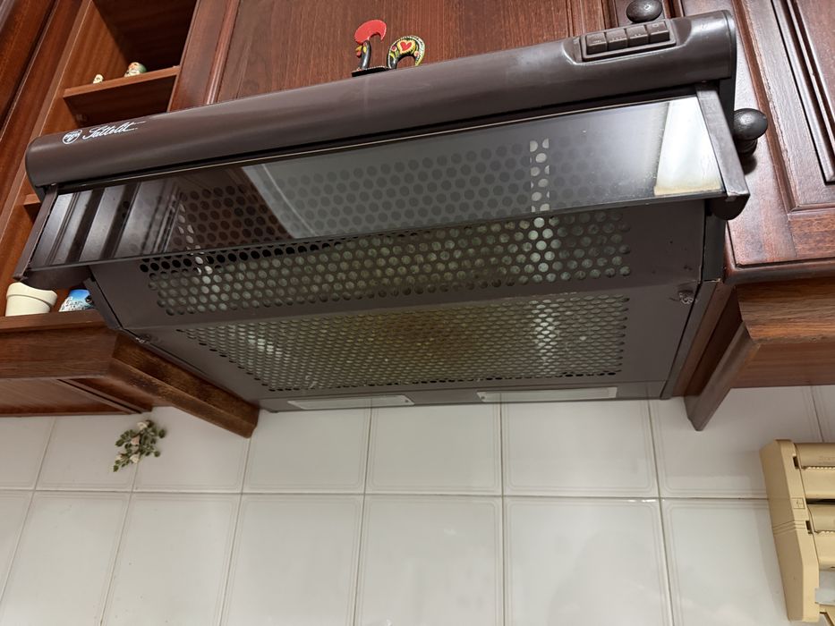 Exaustor com luz | Castanho