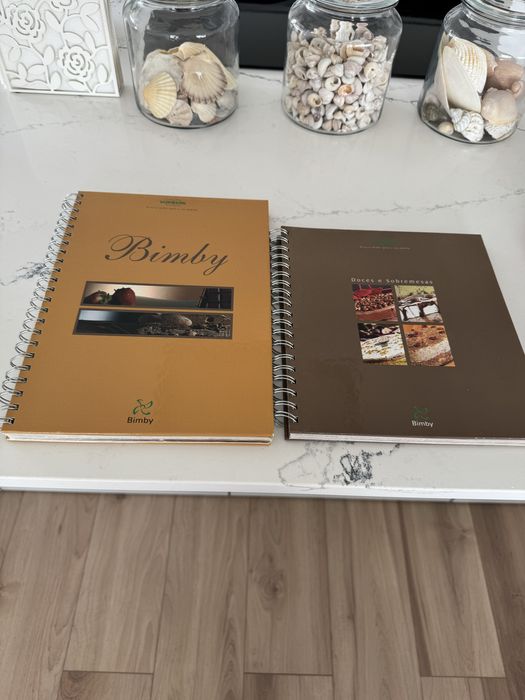 Bimby de 2007 com todos os acessorios e 5 livros de receitas