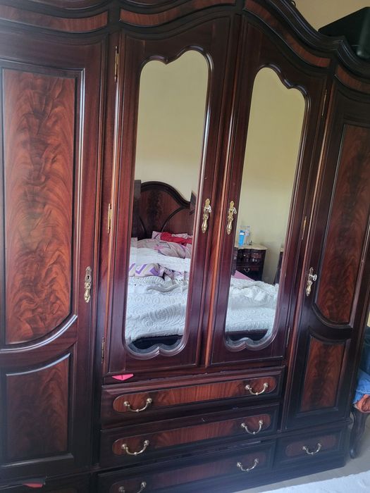 Vendo quarto casal