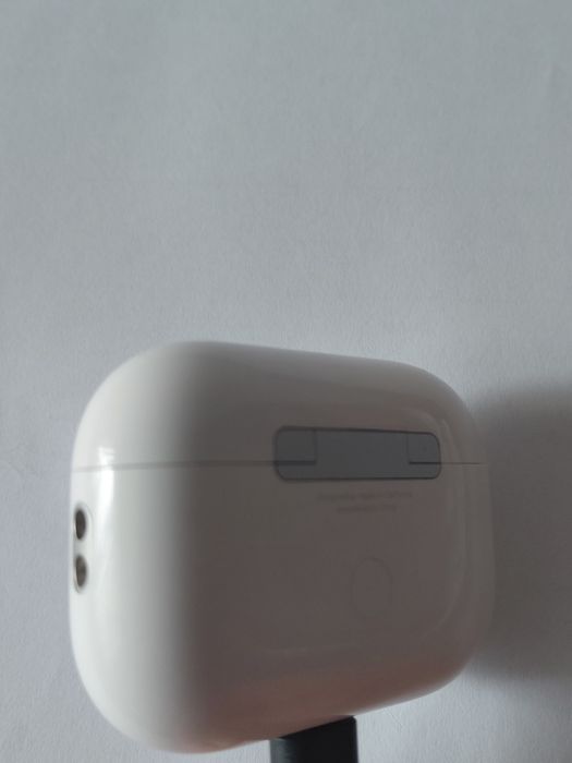 Зарядний кейс AirPods  Pro А2700.  523mAh. Б/у.