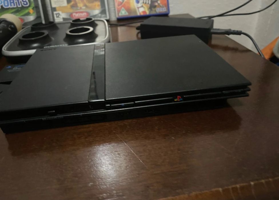 Pack Completo PlayStation 2 + Jogos + Acessórios Pronto a Jogar!