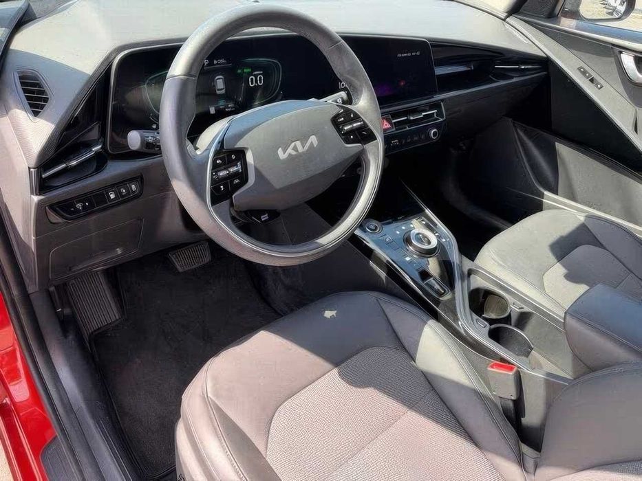 Kia Niro Ex      2023