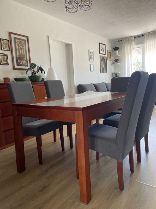 Conjunto de Sala de Jantar – Aparador + Mesa Extensível + 6 Cadeiras