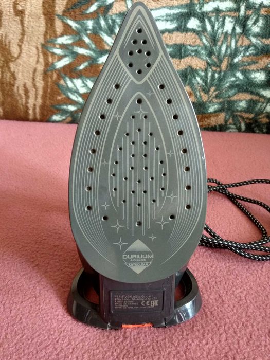 Праска Tefal TurboPro Anti-Calc FV 5655 Режим Turbo Boost Підошва з функцією самоочищення Durilium AirGlide AutoClean рабочий Утюг с паром