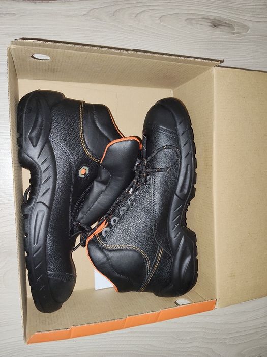 Buty robocze 44 Nowe