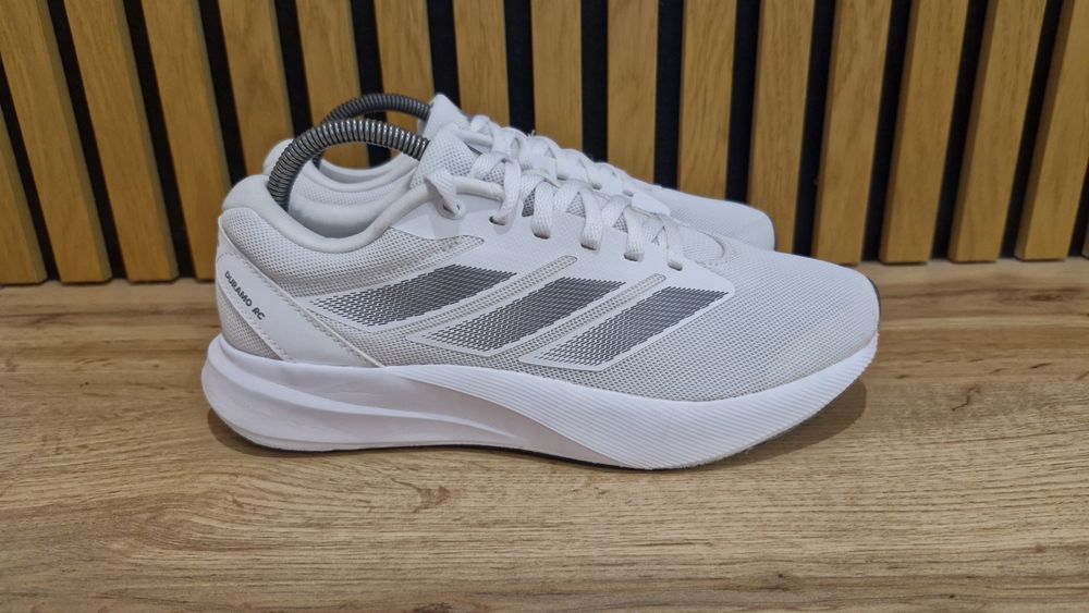 Бігові кросівки Adidas Duramo.Розмір 40