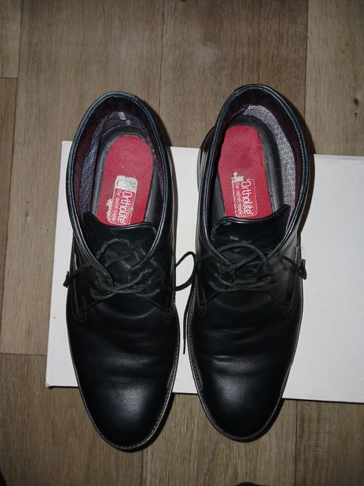 Продам зимние ботинки