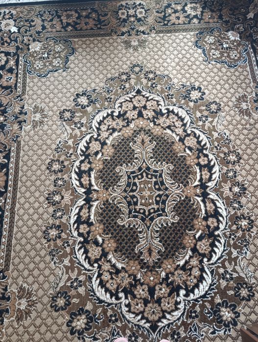 Коврик, палас     .