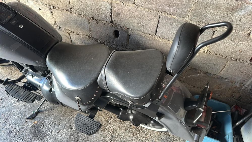 Suzuki intruder vl 1500lc