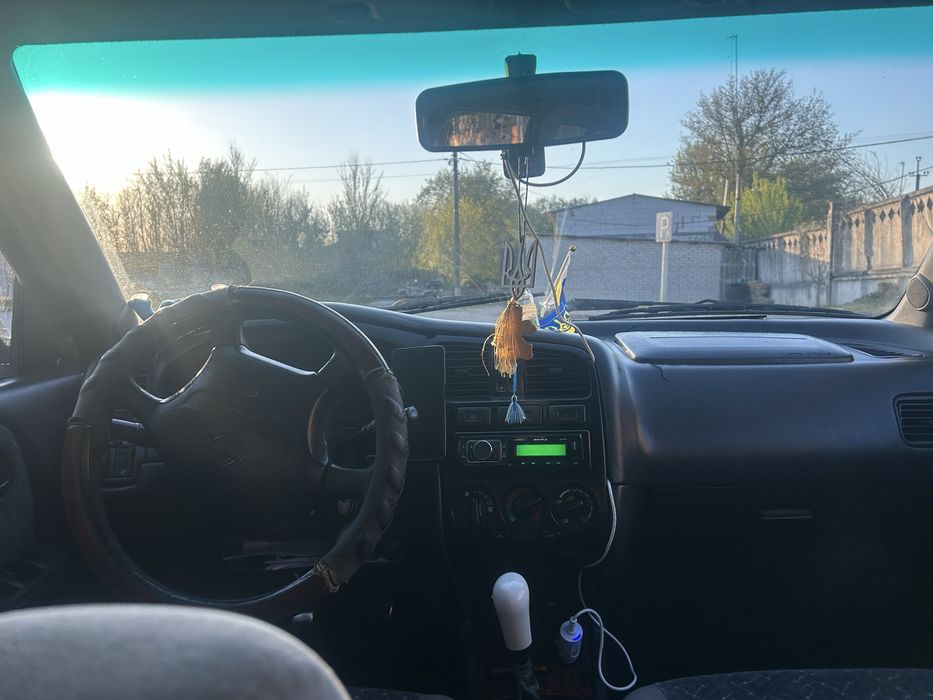 Nissan Primera, 1999, 2.0 г/б