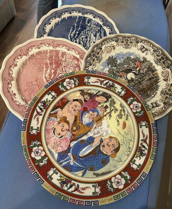 Vende-se Pratos e Travessas antigos