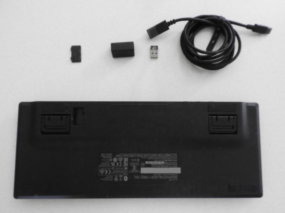 Razer DeathStalker V2 Pro TKL sem fios como novo