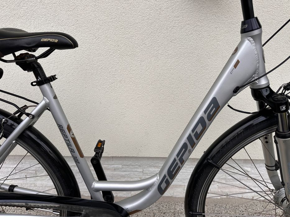 Rower GEPIDA - koła 28, alu, Nexus 7b, kontra, prądnica w kole, amor