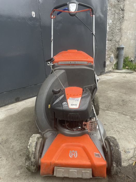 Професійна газонокосарка Husqvarna LS 48 V