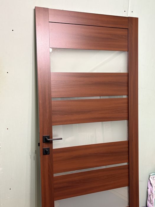 Дверь межкомнатная 200 на 90 см