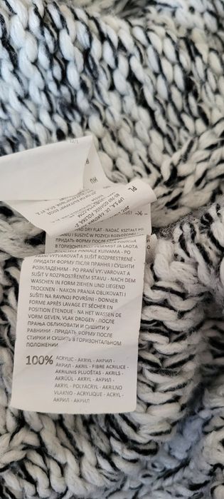 Używany damski kardigan marki Reserved
