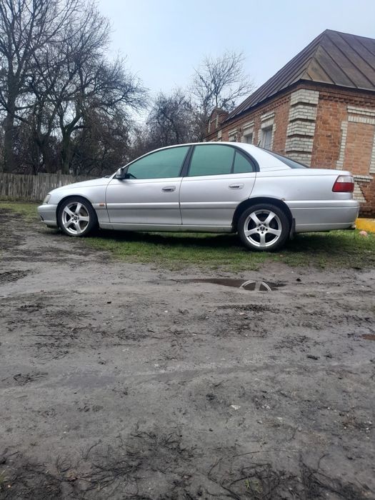 Опель Омега б. 2000р