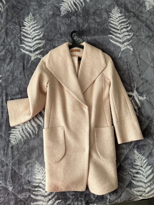 Жіноче пальто