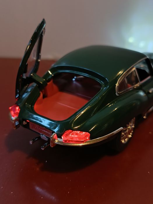Модель Jaguar E-Type 1/24