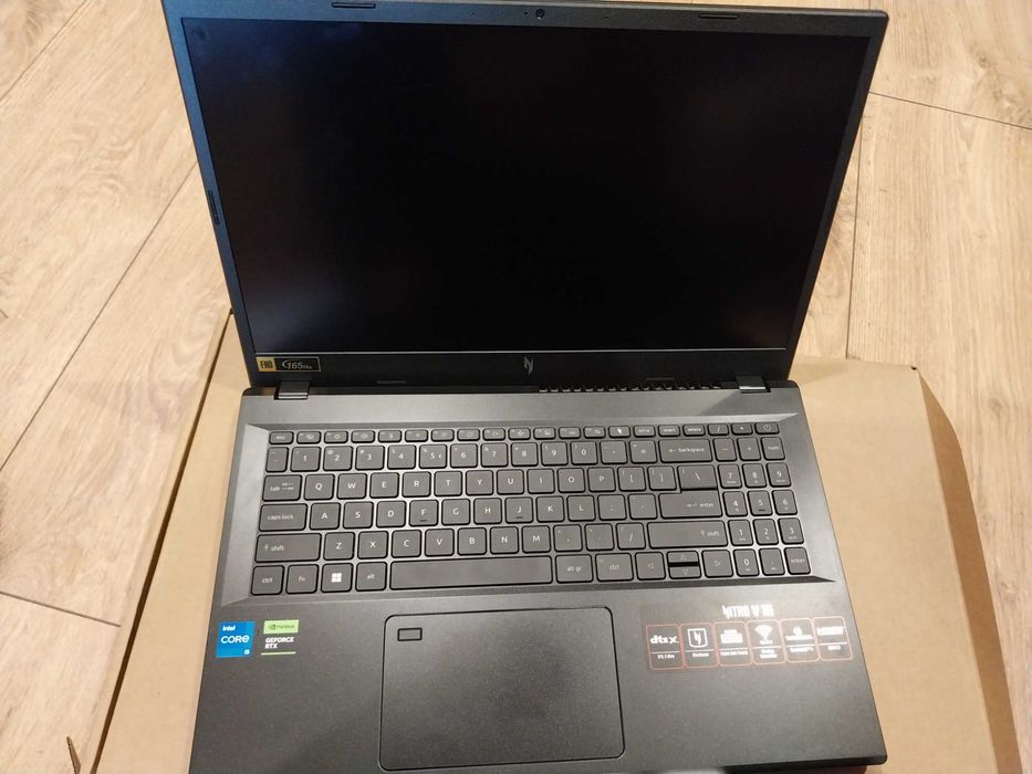 Laptop ACER Nitro V 15 ANV15-51-52X2 nowy