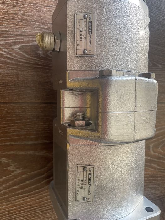 Fortschritt pokosówka kosiarka E303 E302 Pompa główna podwójna