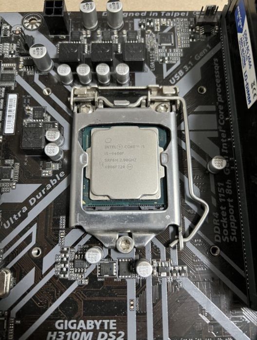 Комплект Gigabyte H310M DS2 + I5-9400f + 8GB DDR4