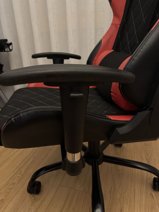 Cadeira Gaming Trust GXT 707R