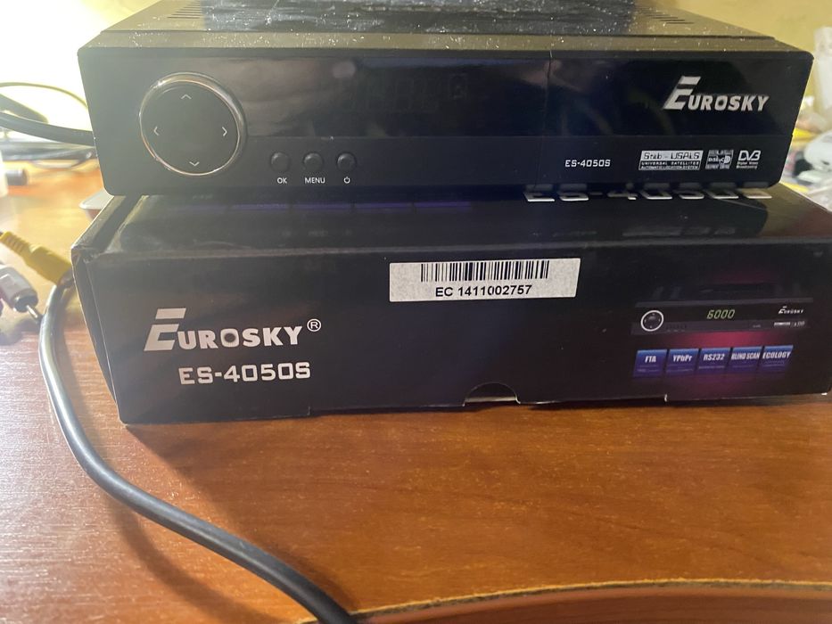 Спутниковый тюнер Eurosky ES 4050 S