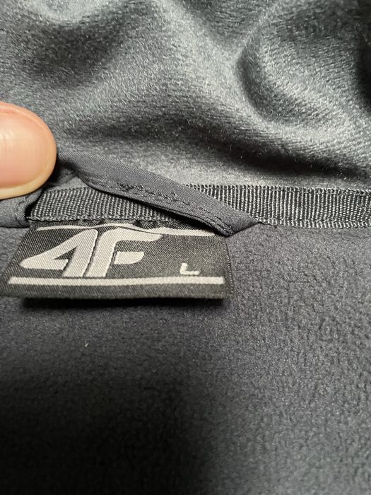 Kurtka 4F T4L10-SFM01 graphite L Softshell