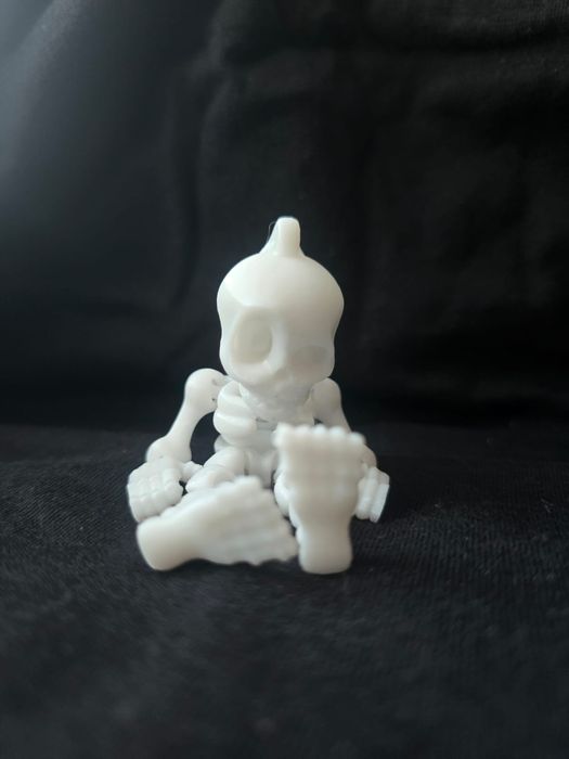 Breloczek Szkielet – Wydruk 3D | Unikalny i Stylowy Gadżet
