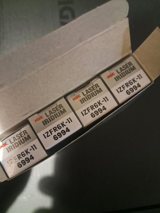 NGK иридиевые свечи 6994