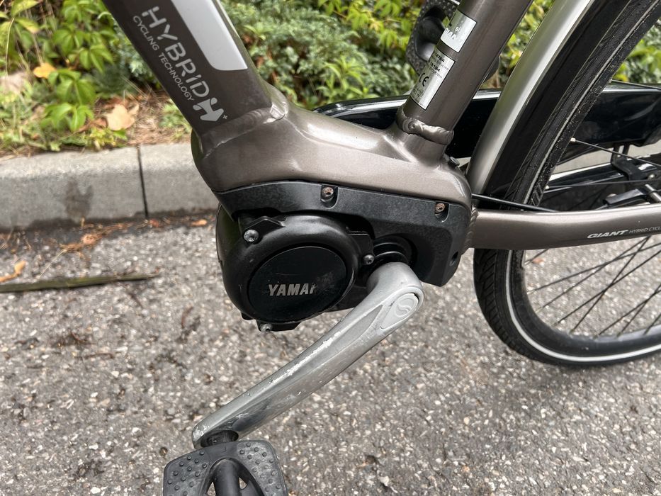 Rower elektryczny GIANT PRIME HYBRID 36V silnik centralny YAMAHA  /A
