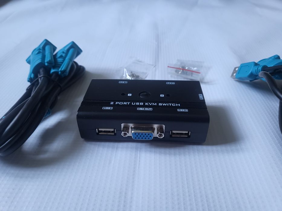 Przełącznik hdmi VGA na 2 komputery