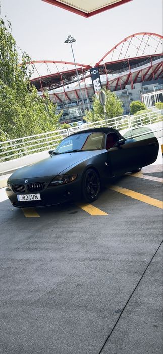 Vendo carro  Bmw Z4 2.5i  190CV  com opcao de Gpl e gasolina  (ano2003)