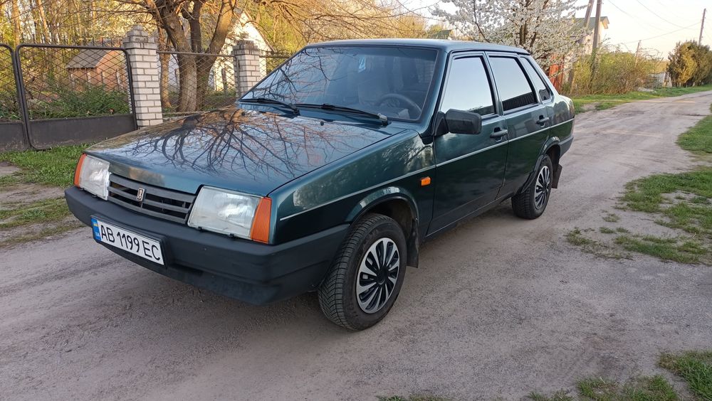 Продам ВАЗ 21099