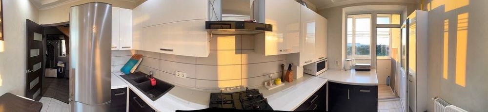 Продаж шикарної дворівневої квартири в ЖК Смарагдове місто