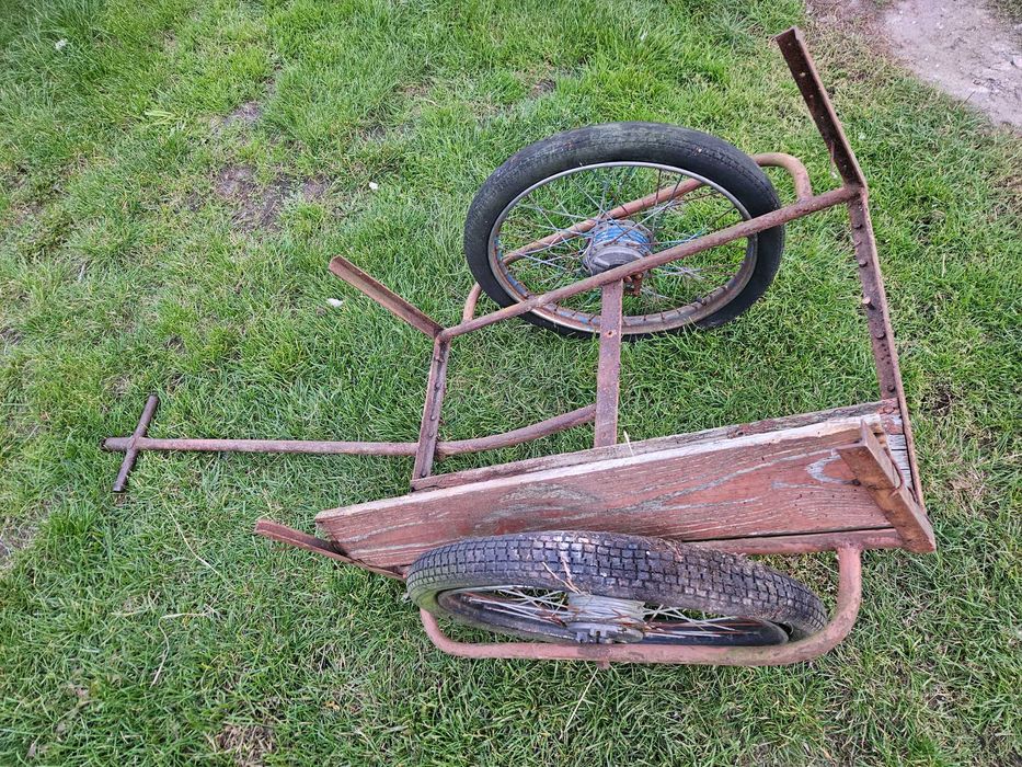 Wózek transportowy retro